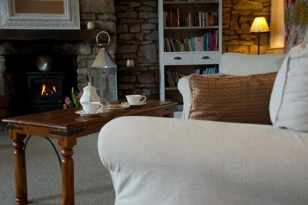 Ty Croeso Boutique B&B Крикгауел Екстер'єр фото
