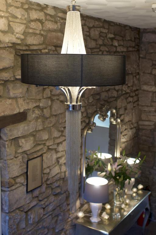 Ty Croeso Boutique B&B Крикгауел Екстер'єр фото