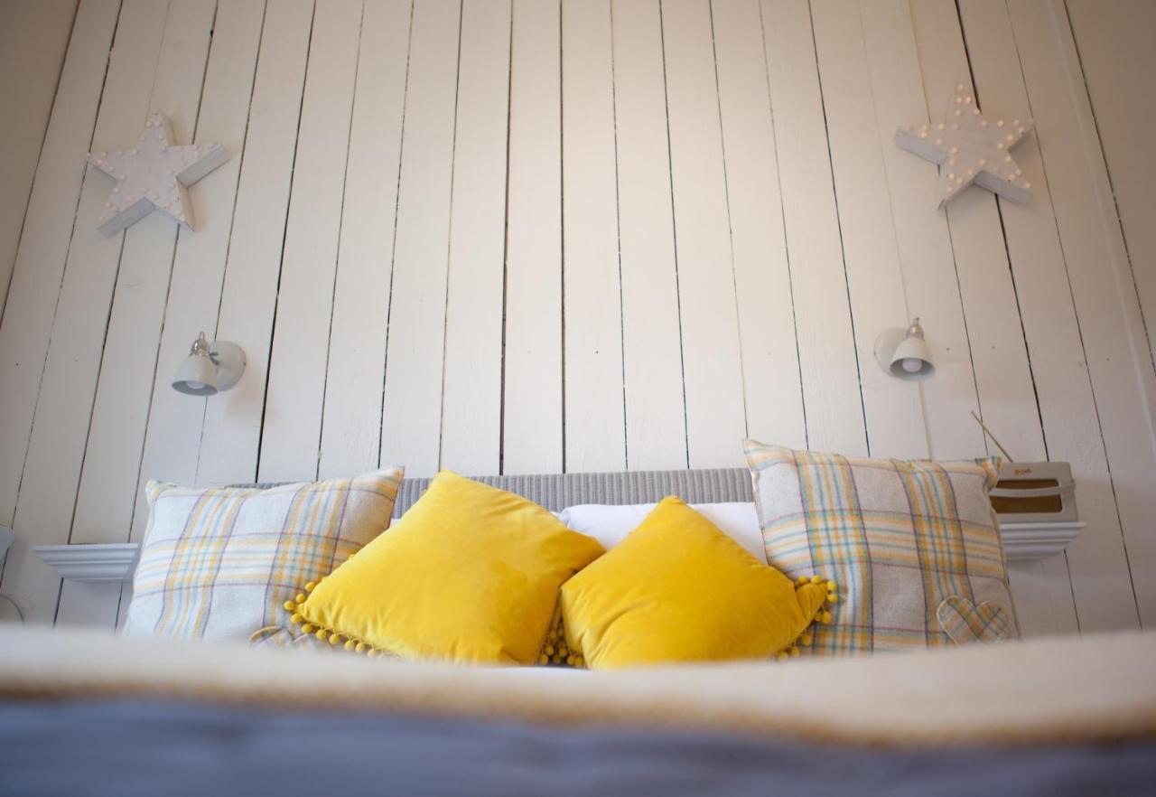 Ty Croeso Boutique B&B Крикгауел Екстер'єр фото