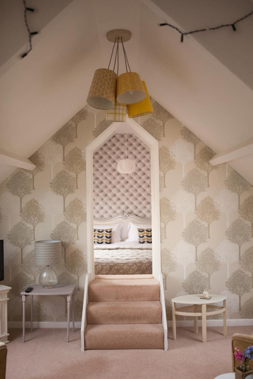 Ty Croeso Boutique B&B Крикгауел Екстер'єр фото